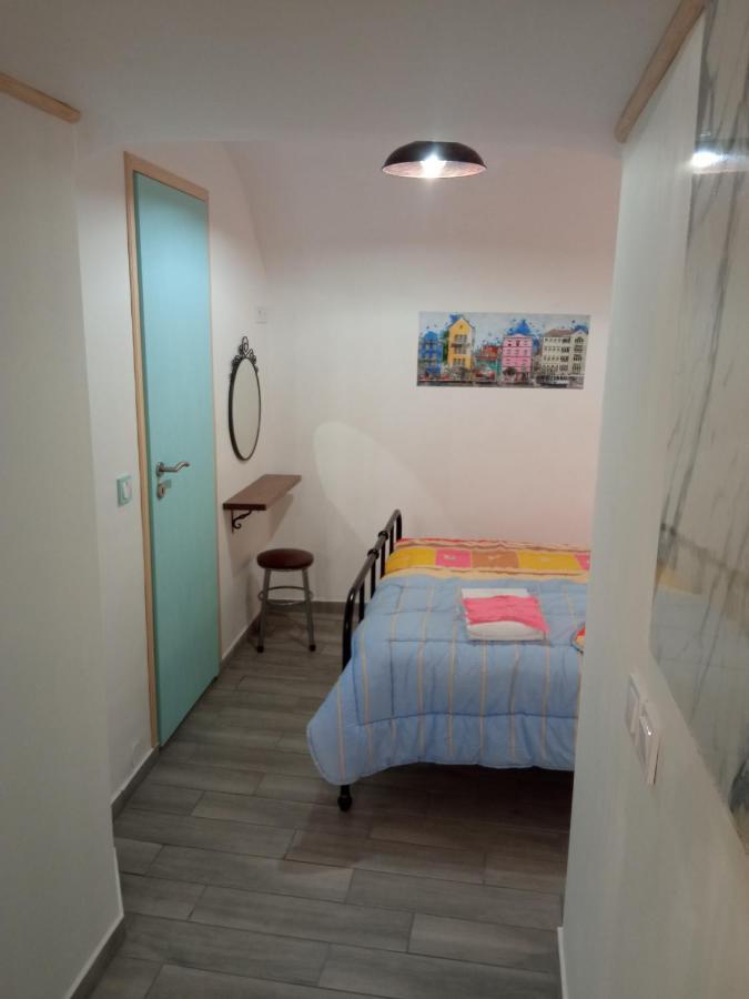 Gs Apartment Gythio Bagian luar foto
