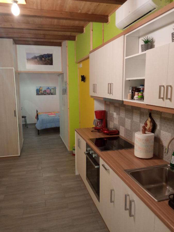 Gs Apartment Gythio Bagian luar foto