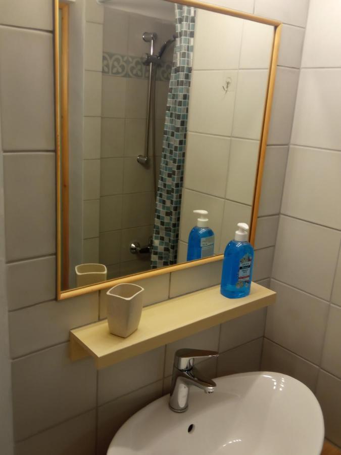 Gs Apartment Gythio Bagian luar foto